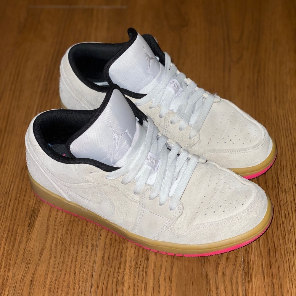 Air Jordan 1 low hyper pink